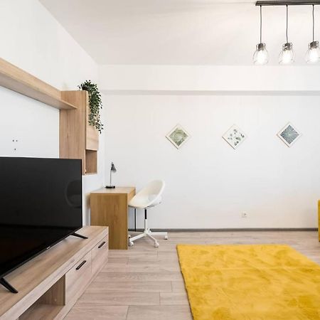 Apartamento Carol New Building With Balcony Bucarest Exterior foto