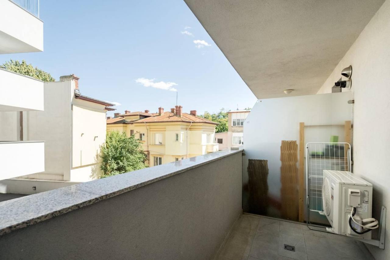 Apartamento Carol New Building With Balcony Bucarest Exterior foto